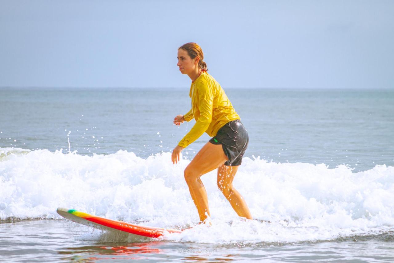 Surf House Estilo Libre Hotel บูเอนาเวนตูรา ภายนอก รูปภาพ